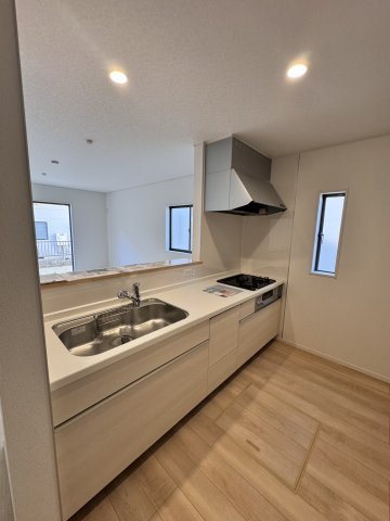 【佐糠町第8　全5棟／3号棟】　新築建売住宅のキッチン