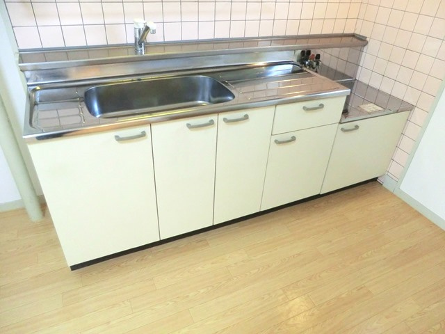 メゾン高砂のキッチン|☆別号室参考写真です☆