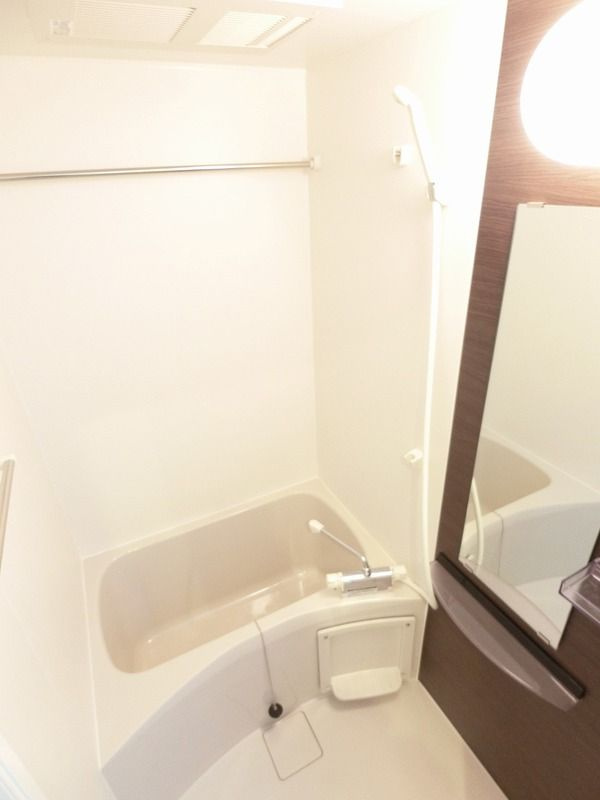 リブリ・Aura mareの浴室