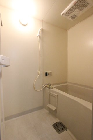 メゾンルミエールの浴室|参考写真です。現況優先。