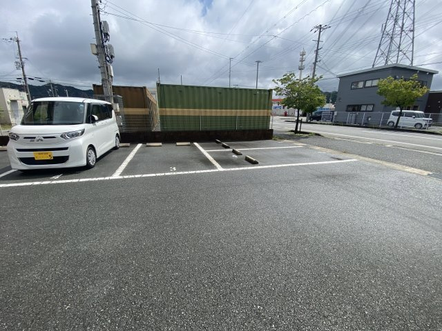 グランピア姫路の駐車場