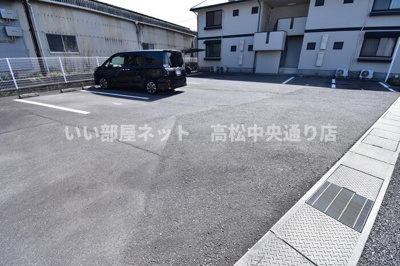 【駐車場】 | セジュール フジ C棟