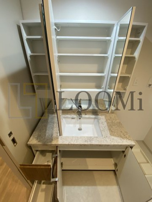  | THE WEAVE MINAMI SEMBA | THE WEAVE MINAMI SEMBA　独立洗面所