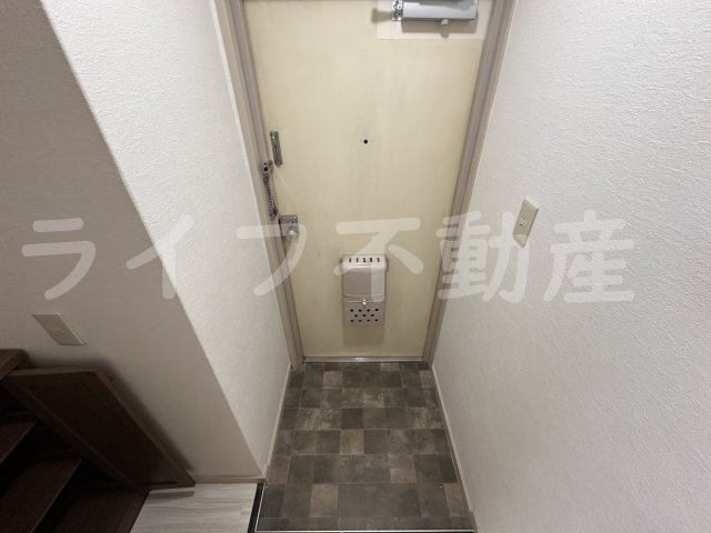 玉造クローバーハイツ　仲介手数料無料の玄関|玄関です