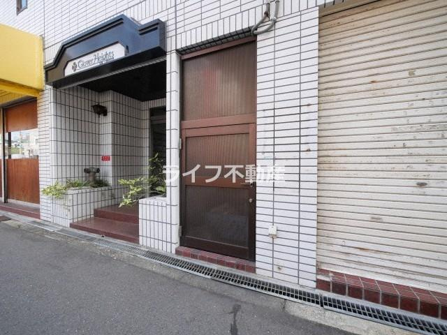 玉造クローバーハイツ　仲介手数料無料のエントランス|毎日通るエントランスはこのようになっています