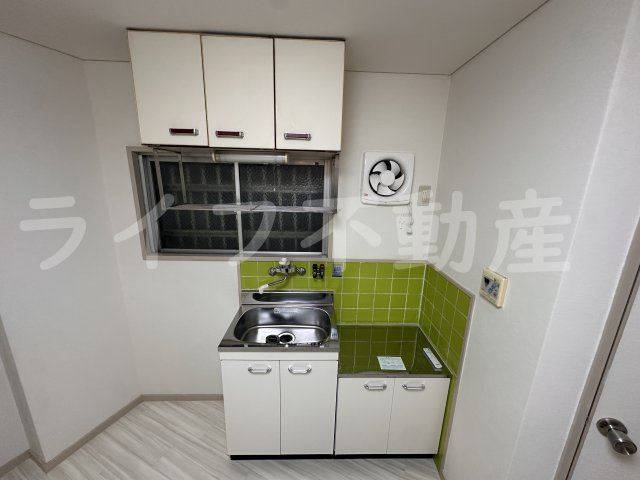 玉造クローバーハイツ　仲介手数料無料のキッチン|キッチンでお料理をお楽しみください