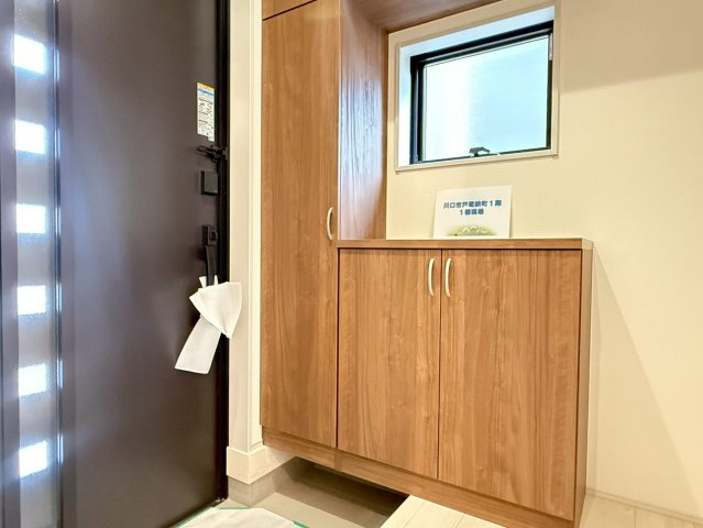 川口市戸塚鋏町1期　新築一戸建て　1号棟の玄関|毎日通る玄関はこちらです