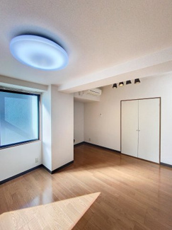 【洋室】 | 梶ヶ谷レジデンス | 
