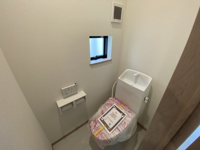新座市石神6期のトイレ