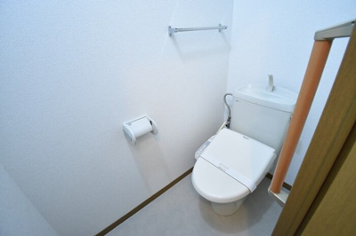 【トイレ】 | ユイマール ガーデン D棟 | 温水洗浄暖房便座