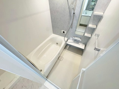 【浴室】 | Armojour Soir