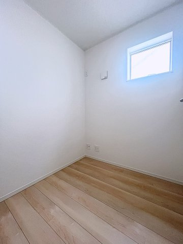 新築戸建・新築建売　二本松市油井第5　油井小・安達中のその他|自宅でのお仕事や趣味のスペースに便利なテレワークルーム！自然光が入り明るいです！