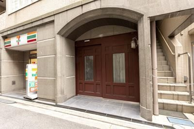 ステューディオ神保町Ⅱのエントランス
