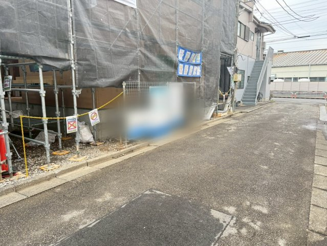 川口市榛松4期　新築一戸建て　1号棟の前面道路含む現地写真|前面道路含む現地写真です