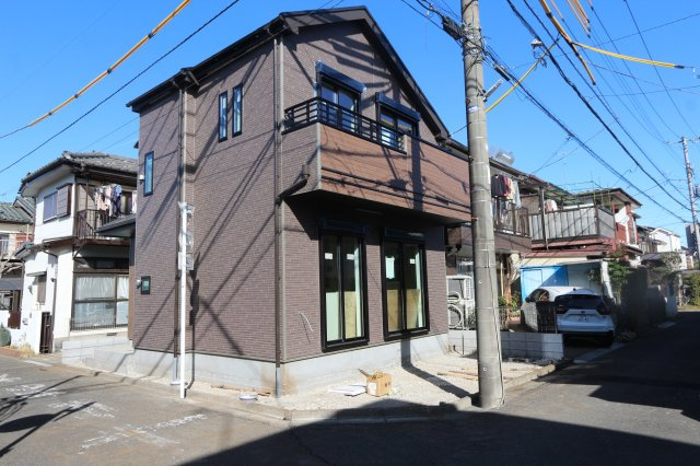 【Heartfull Town】東村山富士見町25期の外観|南西角地！太陽の日差し眩い新築住宅♪