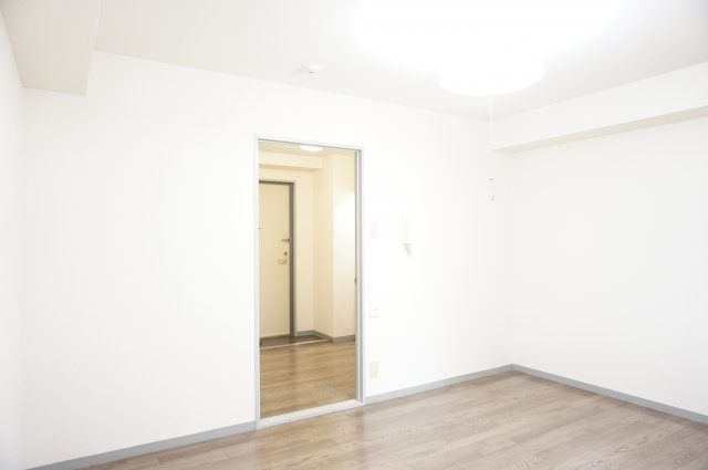 【洋室】 | メゾン阪本