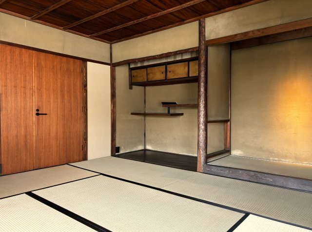 岡崎シェアハウス 一人では届かない贅沢を、分かち合う暮らしの和室|【個室5】8畳＋縁側のあるお部屋です