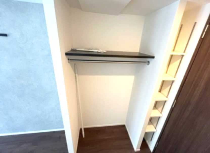 エトワール駒沢大学　築浅　眺望良好　駒沢公園徒歩圏内の収納