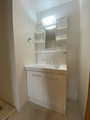 【独立洗面台】 | コモ・ドありえⅡ