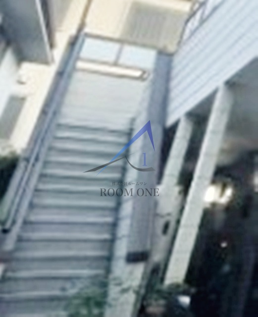 タウンハウスツクモのその他共用部分|共用階段です。