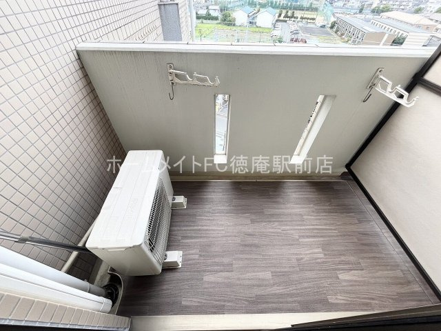 東大阪市川俣１丁目の賃貸マンションのバルコニー