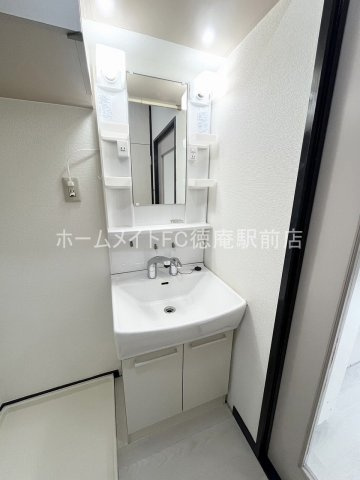 東大阪市川俣１丁目の賃貸マンションの独立洗面台