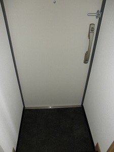 AZEST本所吾妻橋の玄関