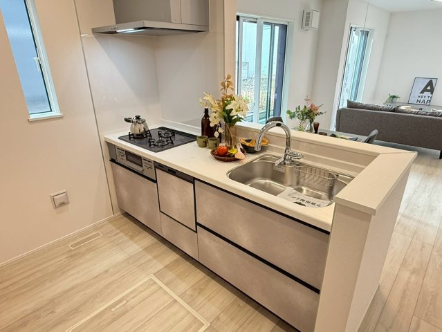 川口市東貝塚　新築一戸建て　1号棟のキッチン|使いやすいキッチンです