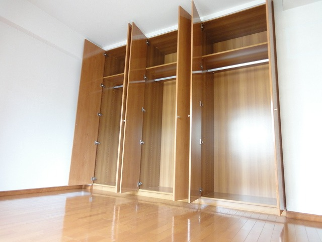 リーガル神戸下山手の収納