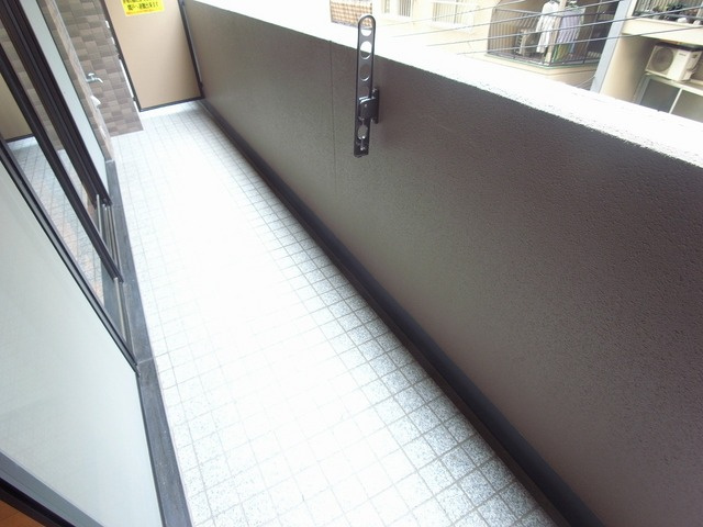 リーガル神戸下山手のバルコニー