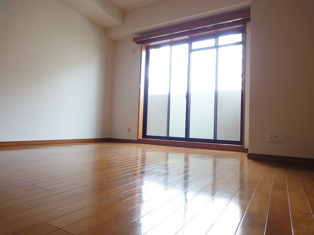 リーガル神戸下山手の居間・リビング