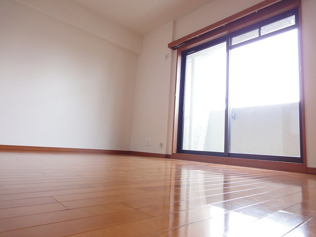 リーガル神戸下山手の居間・リビング