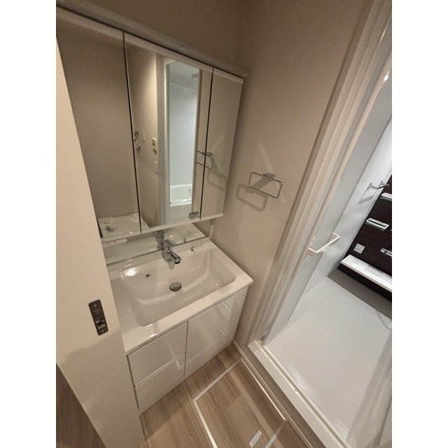 ホワイトガーデン西宮中島町の洗面所