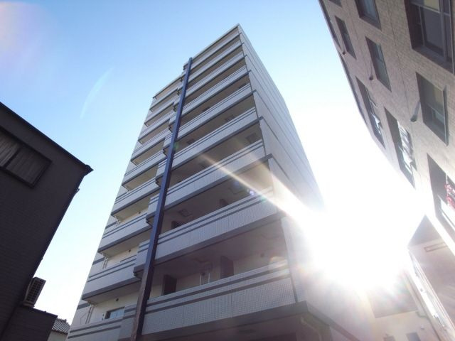 アドバンス三宮6クレストの外観