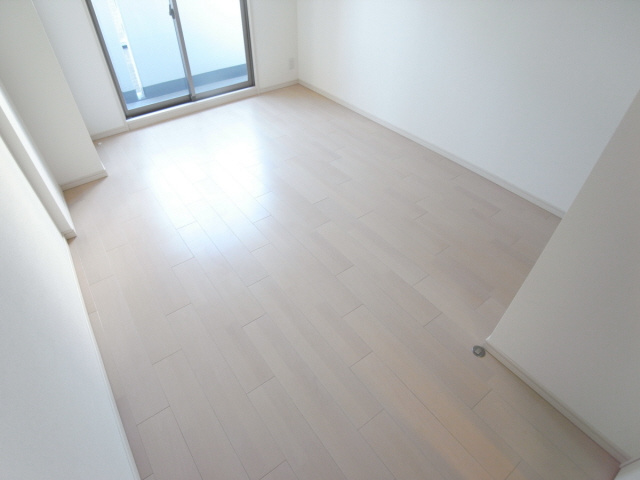 アドバンス三宮6クレストの洋室