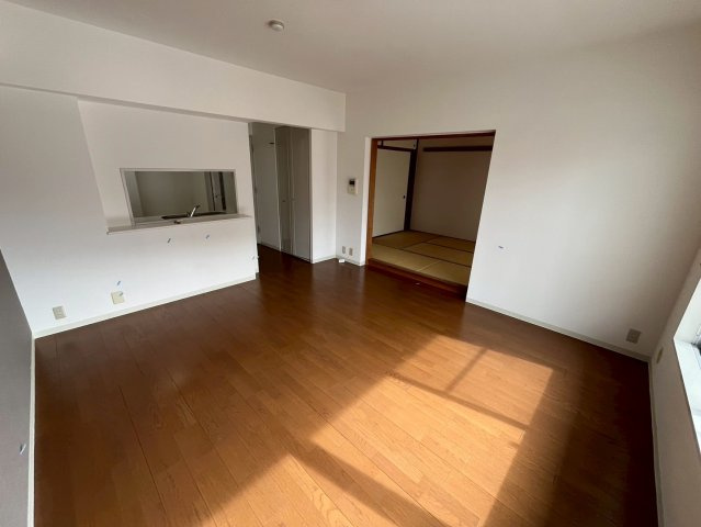 住吉ガーデンの居間・リビング