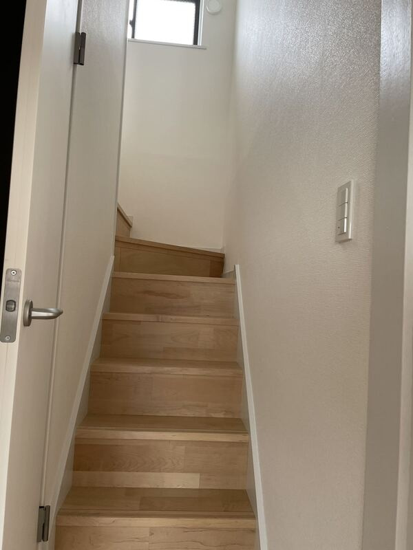 オシダビルのロビー