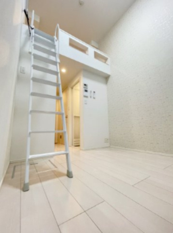 文京区千石３丁目のアパートの居間・リビング