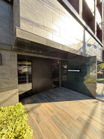 Le'a横濱アヴニールのエントランス|Le'a横濱アヴニール