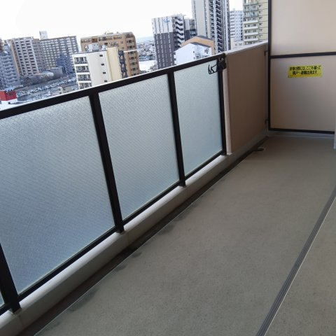 プレステージ明石駅前Ⅱのバルコニー