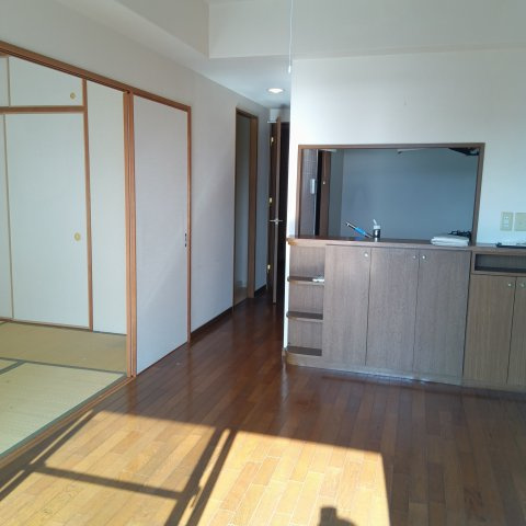 プレステージ明石駅前Ⅱの居間・リビング