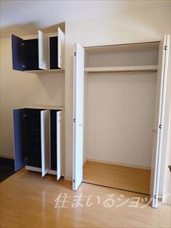 広島市安佐北区大林２丁目のアパートの玄関