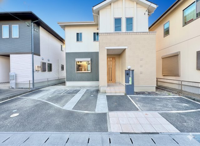 中央区上新屋町のその他|駐車場は３台駐車可能です！