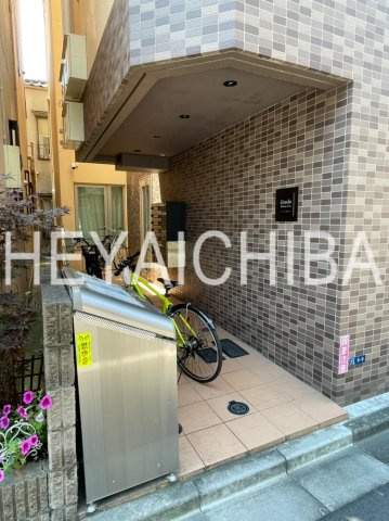 グラード南千住のエントランス