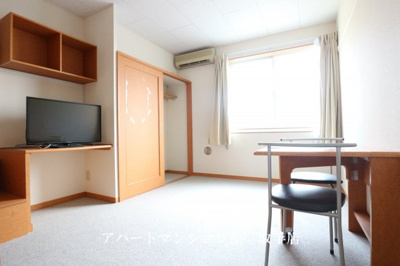 【居間・リビング】 | レオパレスホープ | 画像3