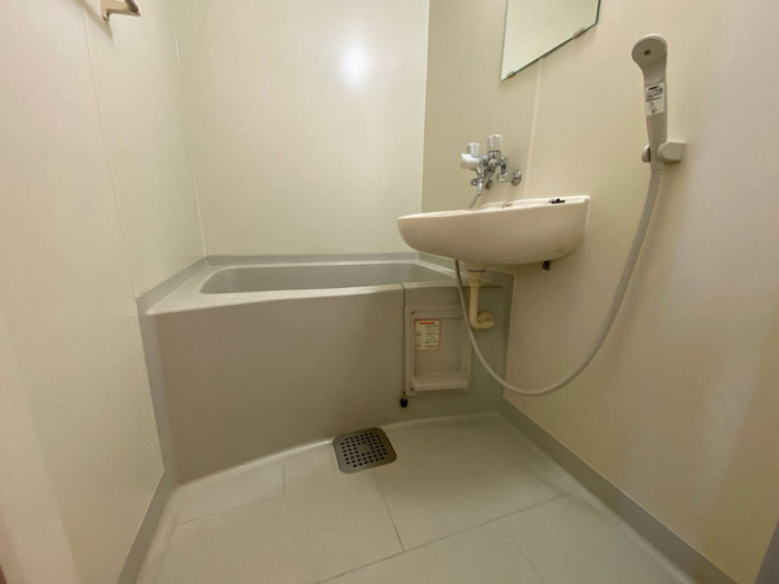 ハイムおもだかの浴室