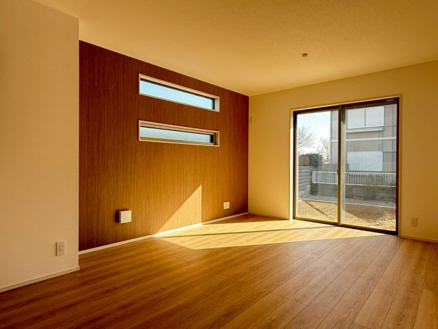 岩槻区加倉　新築一戸建て　1号棟の居間・リビング|ゆったりとした居間です