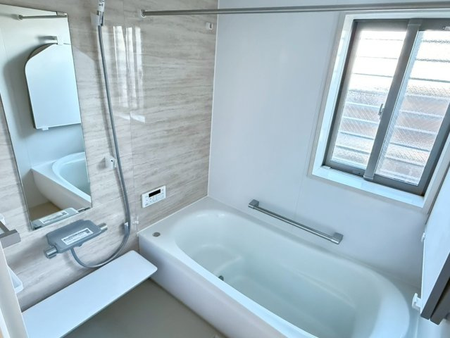 岩槻区加倉　新築一戸建て　1号棟の浴室|きれいなお風呂です