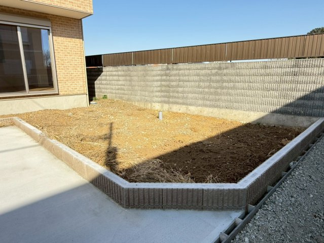 岩槻区加倉　新築一戸建て　1号棟の庭|簡単な家庭菜園も楽しめるお庭です