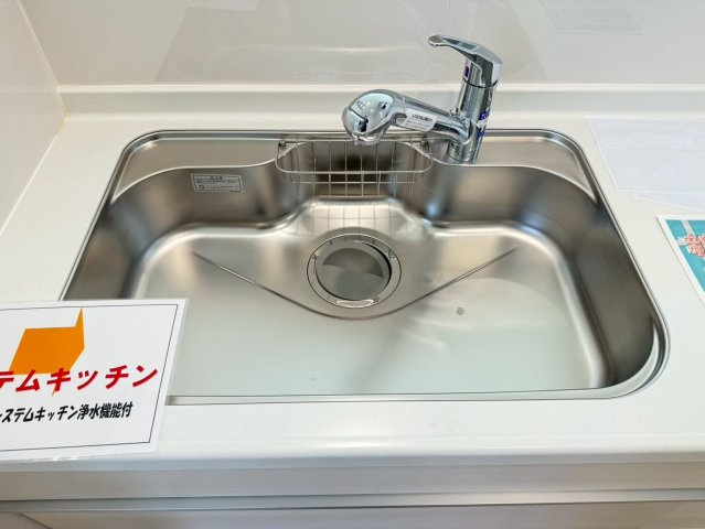 川口市戸塚東第11　新築一戸建て　1号棟のキッチン|キッチンでお料理をお楽しみください